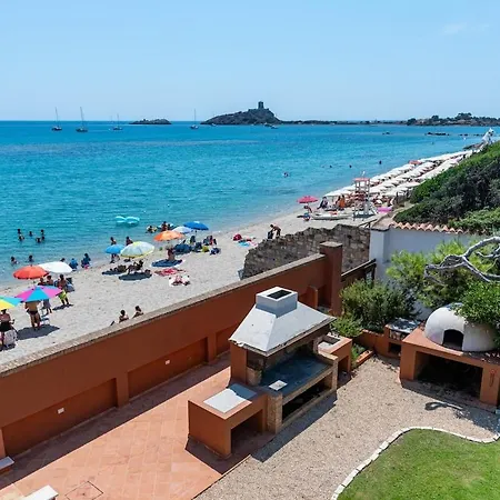 Villa Praesidium Pied Dans L'eau, On The Isola del Coltellazzo