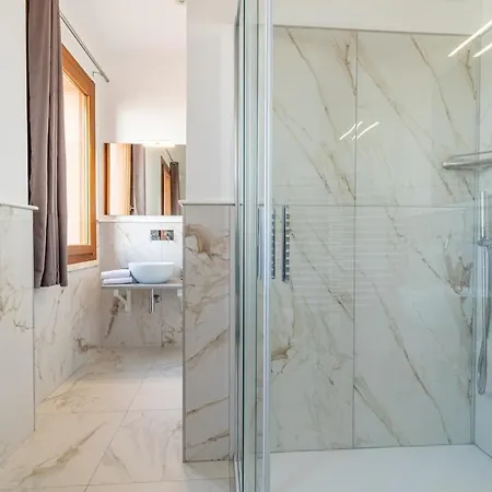Villa Praesidium Pied Dans L'eau, On The *